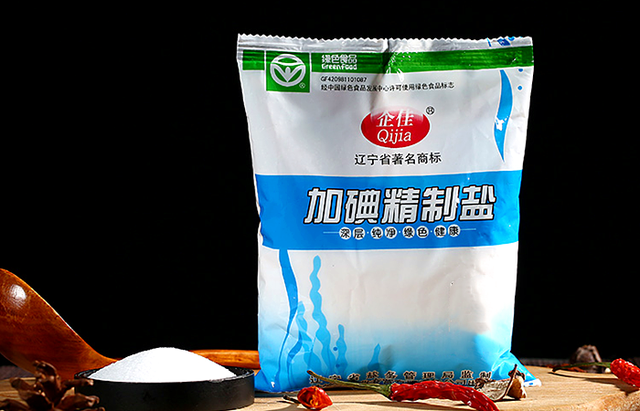 买食盐时,加碘盐、低钠盐、营养盐,应该怎么选?以后别再乱买了